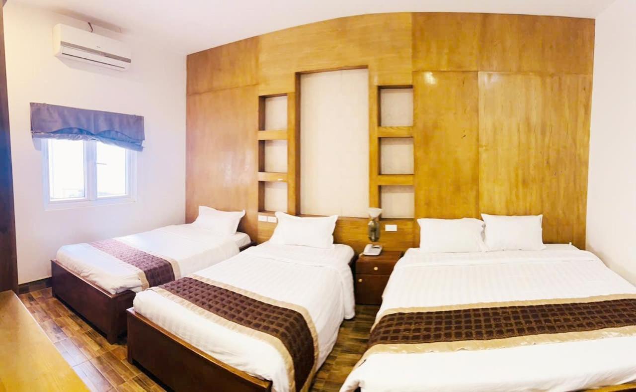 Vang Vieng Th Central Park Hotel ภายนอก รูปภาพ
